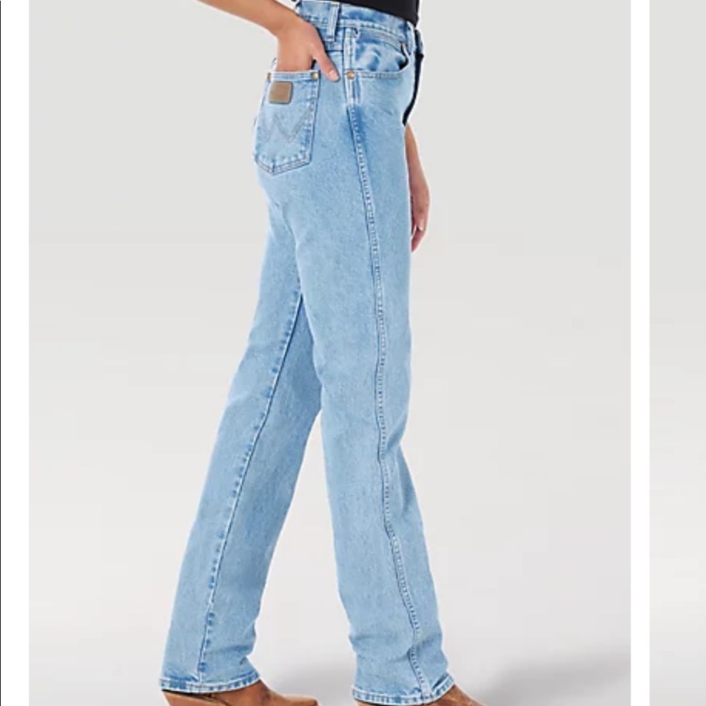 Wrangler: Women’s Cowboy Cut Slim Fit Jean